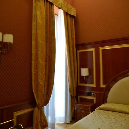 Livingston 4* 锡拉库扎