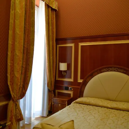 Livingston 4* 锡拉库扎